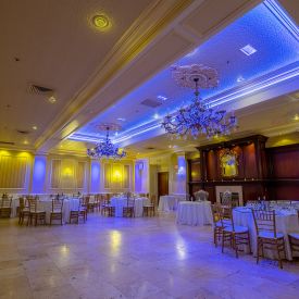 Gable Ballroom at The Inn at New Hyde Park. Ideal for weddings, corporate events, conferences, Sweet 16's, Bat Mitzvah's, birthday parties, and more!
