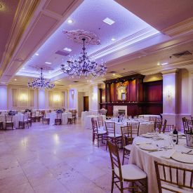 Gable Ballroom at The Inn at New Hyde Park. Ideal for weddings, corporate events, conferences, Sweet 16's, Bat Mitzvah's, birthday parties, and more!