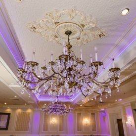 Gable Ballroom at The Inn at New Hyde Park. Ideal for weddings, corporate events, conferences, Sweet 16's, Bat Mitzvah's, birthday parties, and more!